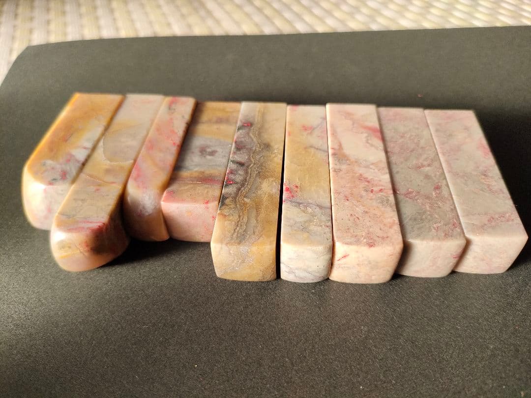 ●中国鶏血石 印材 9本セット箱付き 天然石 書道 篆刻 印章 骨董コレクション