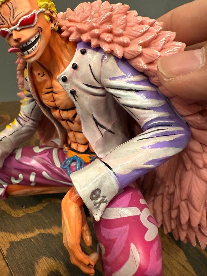 ワンピース　ドフラミンゴ フィギュア