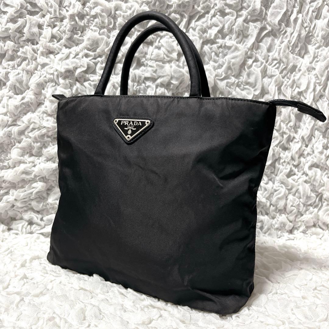 PRADA ブラック ナイロン トートバッグ　プラダ　ハンドバッグ　三角　黒