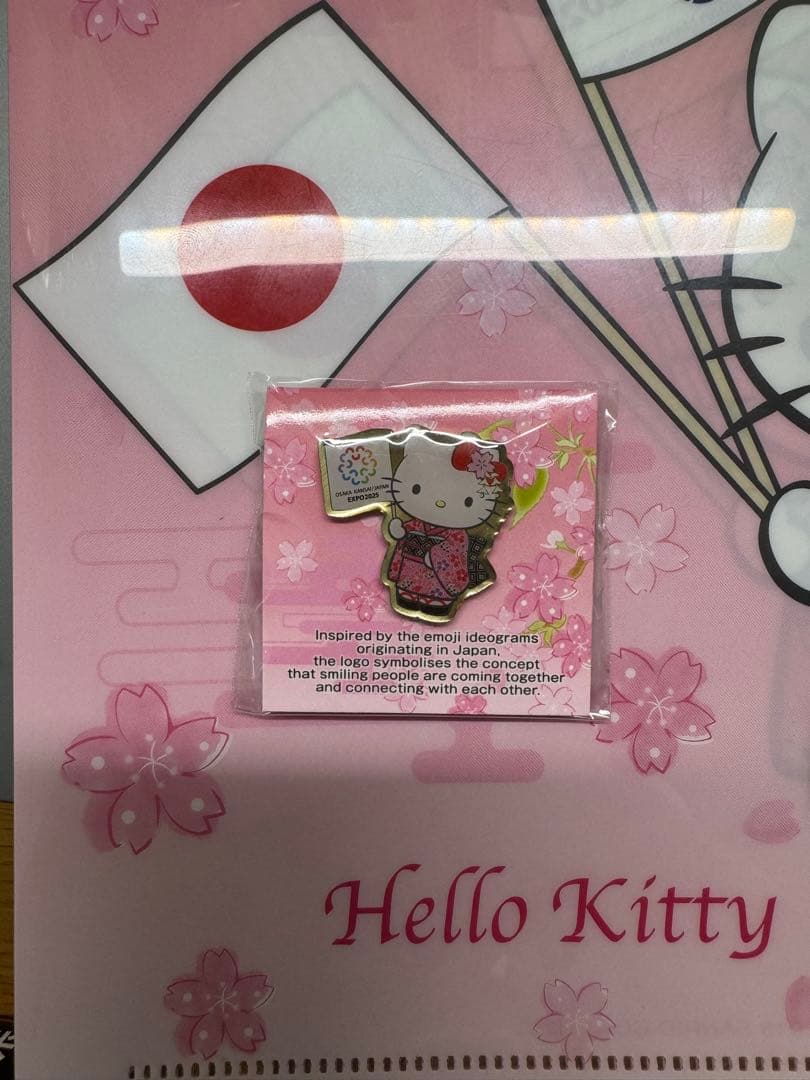 ハローキティ クリアファイル&バッチ EXPO2025