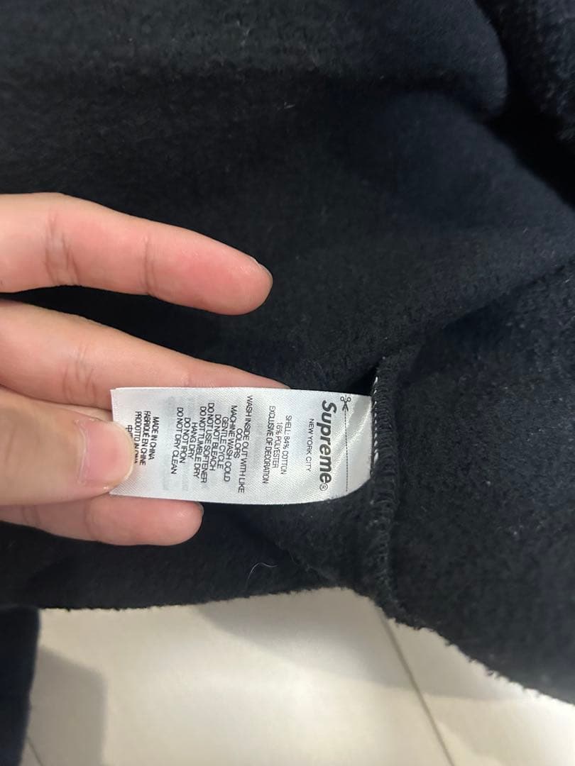 Supreme ブラック ジップアップパーカー