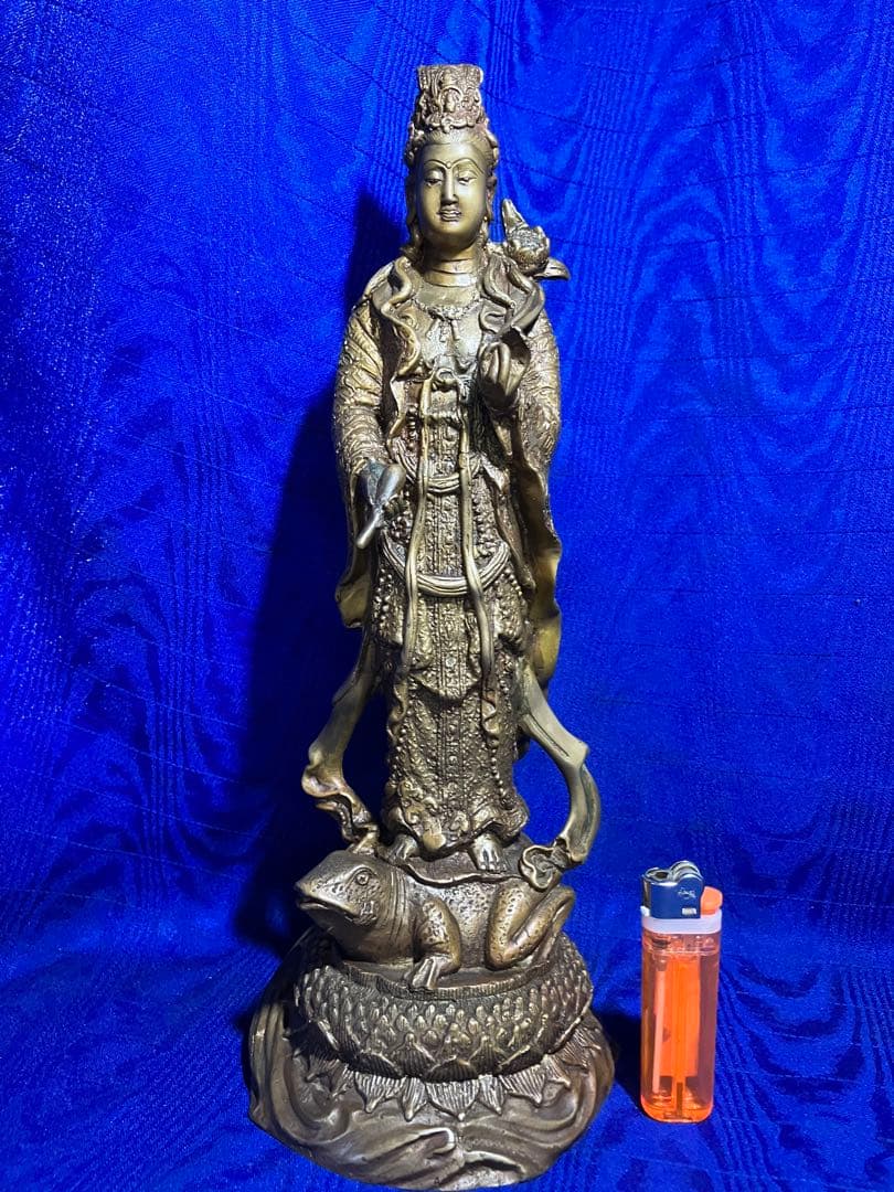 仏像　観音様　真鍮製　観音菩薩　金属　工芸　木製台座