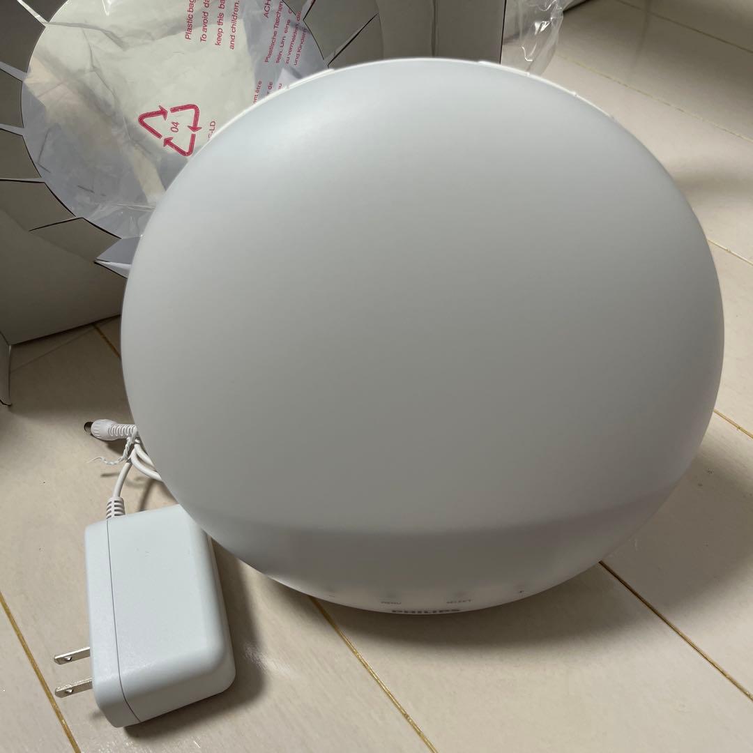 (箱・説明書付)PHILIPS ウェイクアップライト 光目覚しHF3519/15