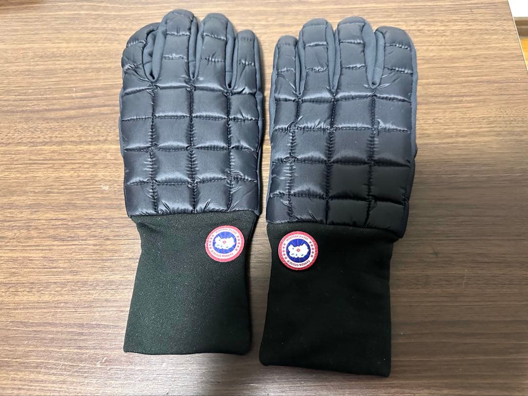   カナダグース　手袋　５２５４M カラーブラック