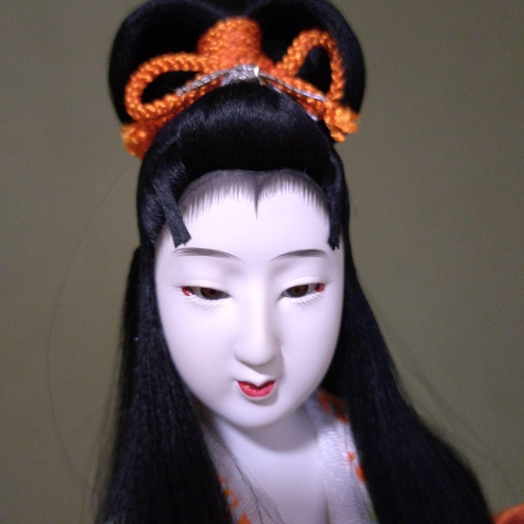 御所人形 有風作 紫色の美しい工芸品