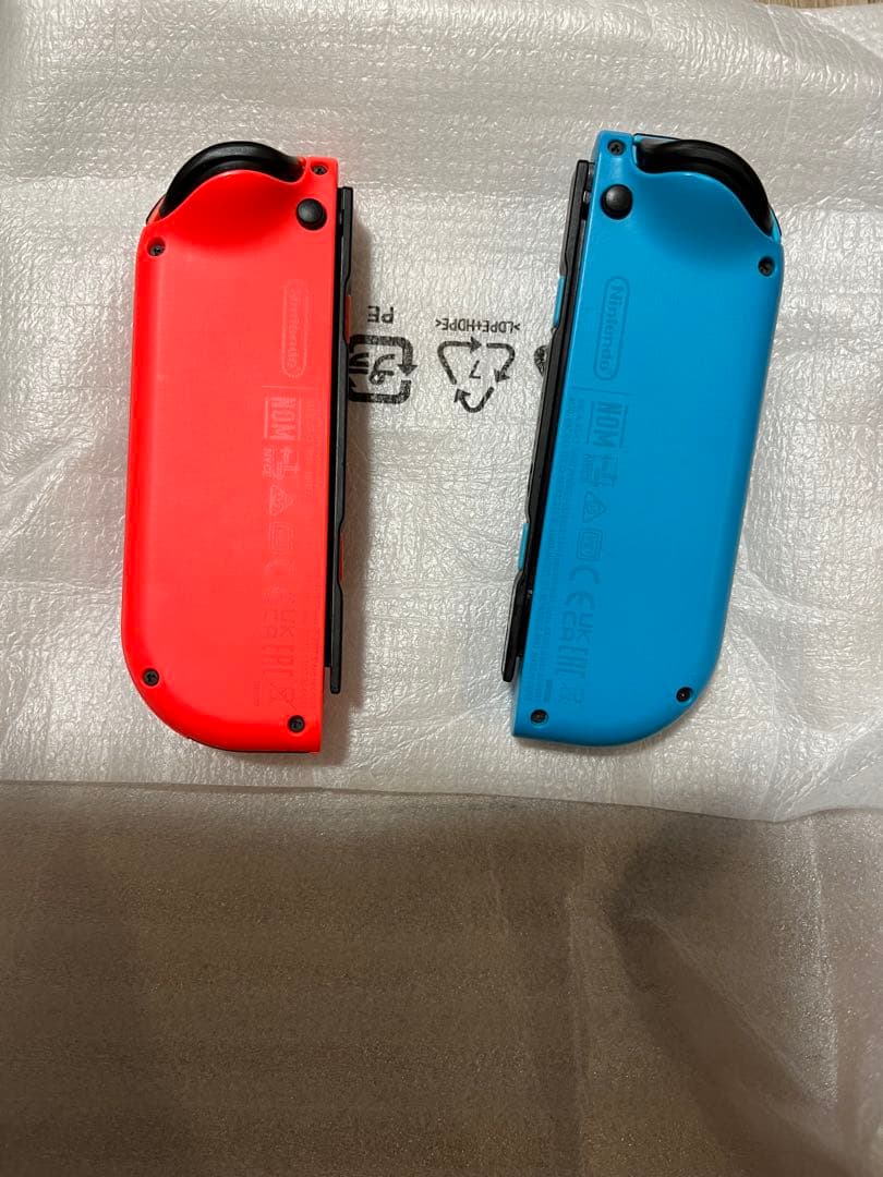 【マロン】保証つき⭐︎switch 本体　Joy-Conつき