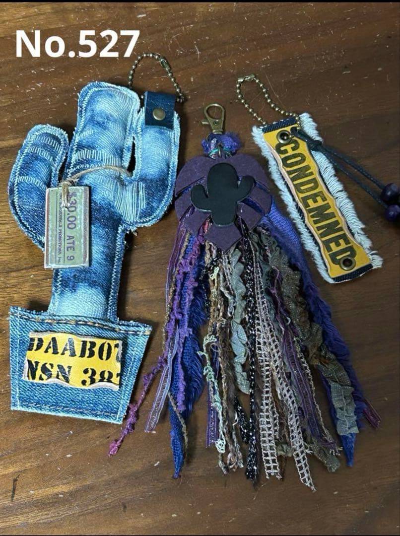 ブリーチダメージデニムサボちゃんバッグチャーム 梅乃香さん