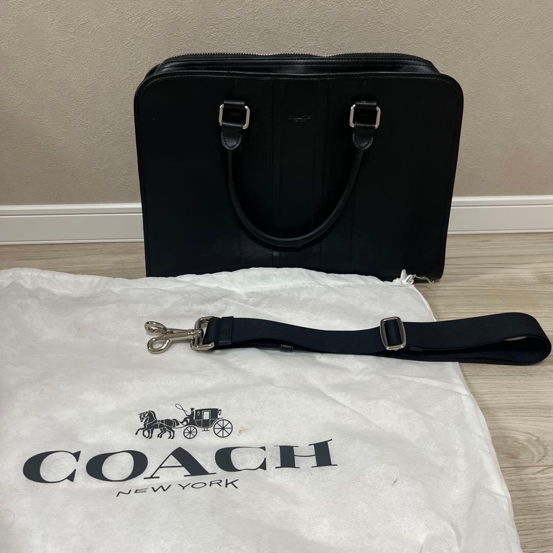 COACH ブラック ビジネスバッグ　ロベ