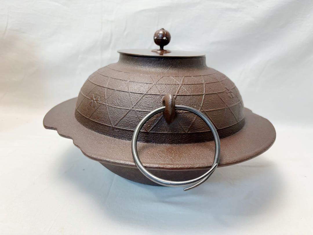 ほぼ未使用 茶道具 人間国宝 釜師 高橋 敬典 造 桜川 透木釜 釜印 共布共箱