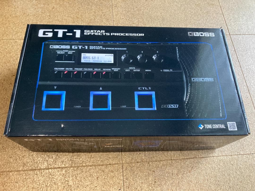 美品　BOSS GT-1 マルチエフェクター　新品純正アダプター付き