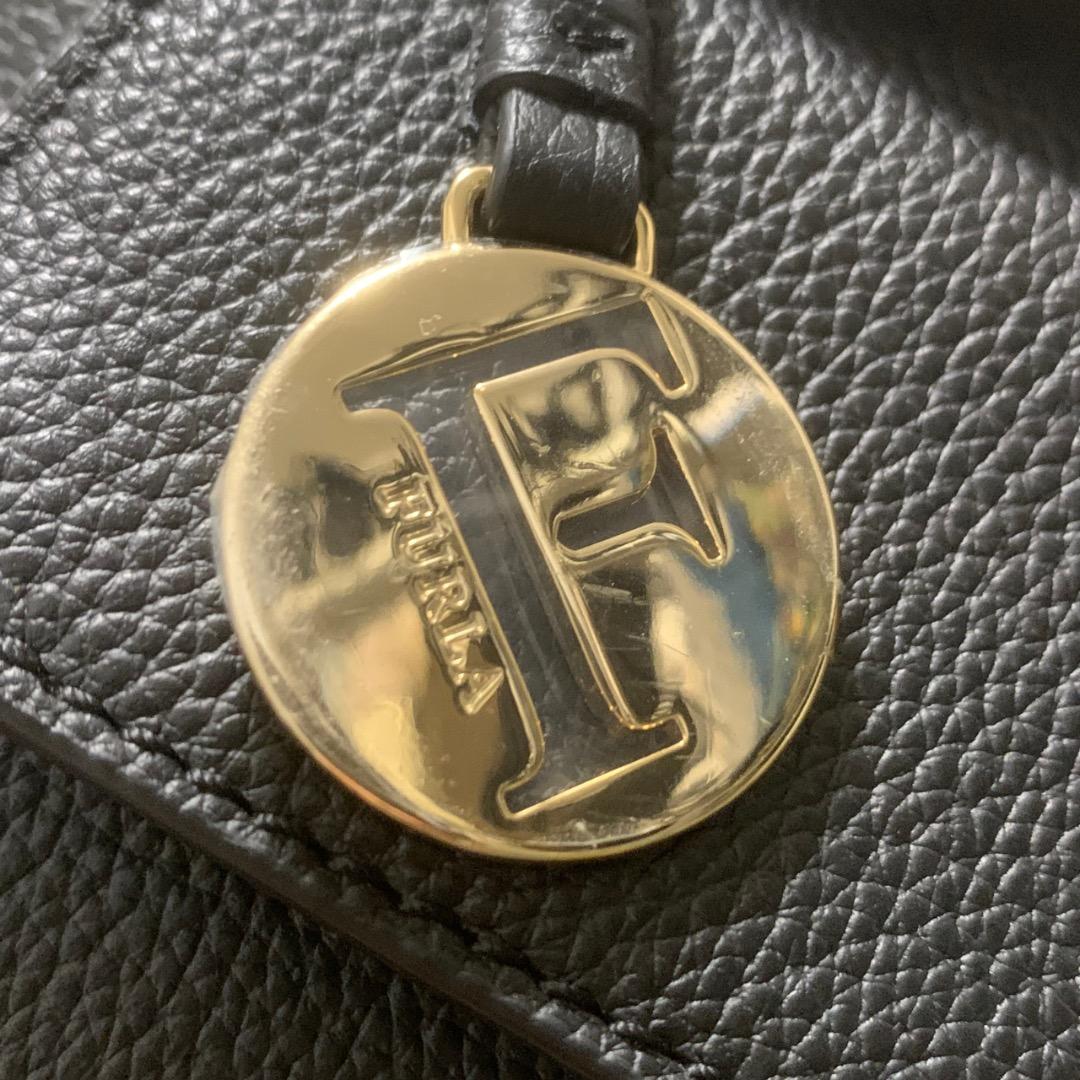 【極美品】FURLA 黒 レザー リュックサック バッグ