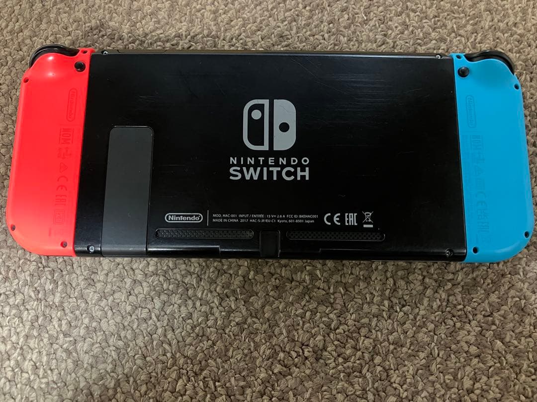 Nintendo Switch初期型ネオンブルー×ネオンレッド、ホリパッド付き