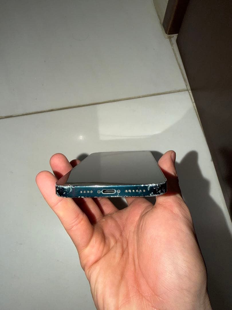 Apple iPhone 14plus本体 256G バッテリー残量85%