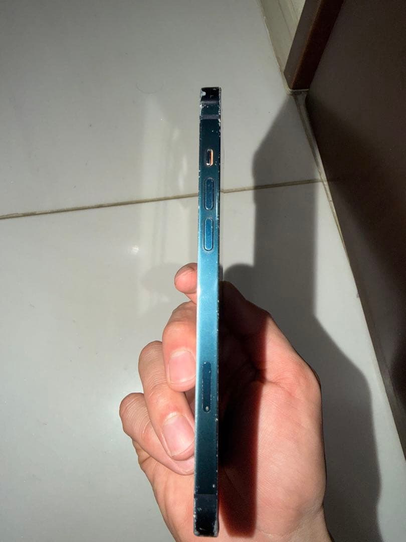 Apple iPhone 14plus本体 256G バッテリー残量85%