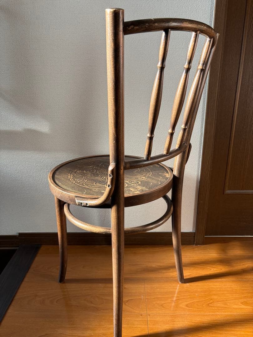 アンティークTONチェアB⭐︎トーネットチェアダークブラウン彫刻入り椅子