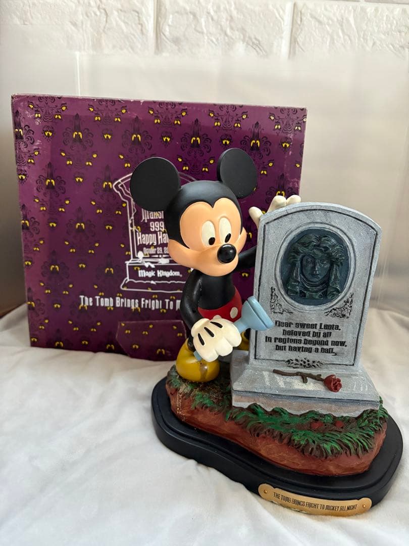 ホーンテッドマンション ミッキー ボブルヘッド ライトアップフィギュア限定500