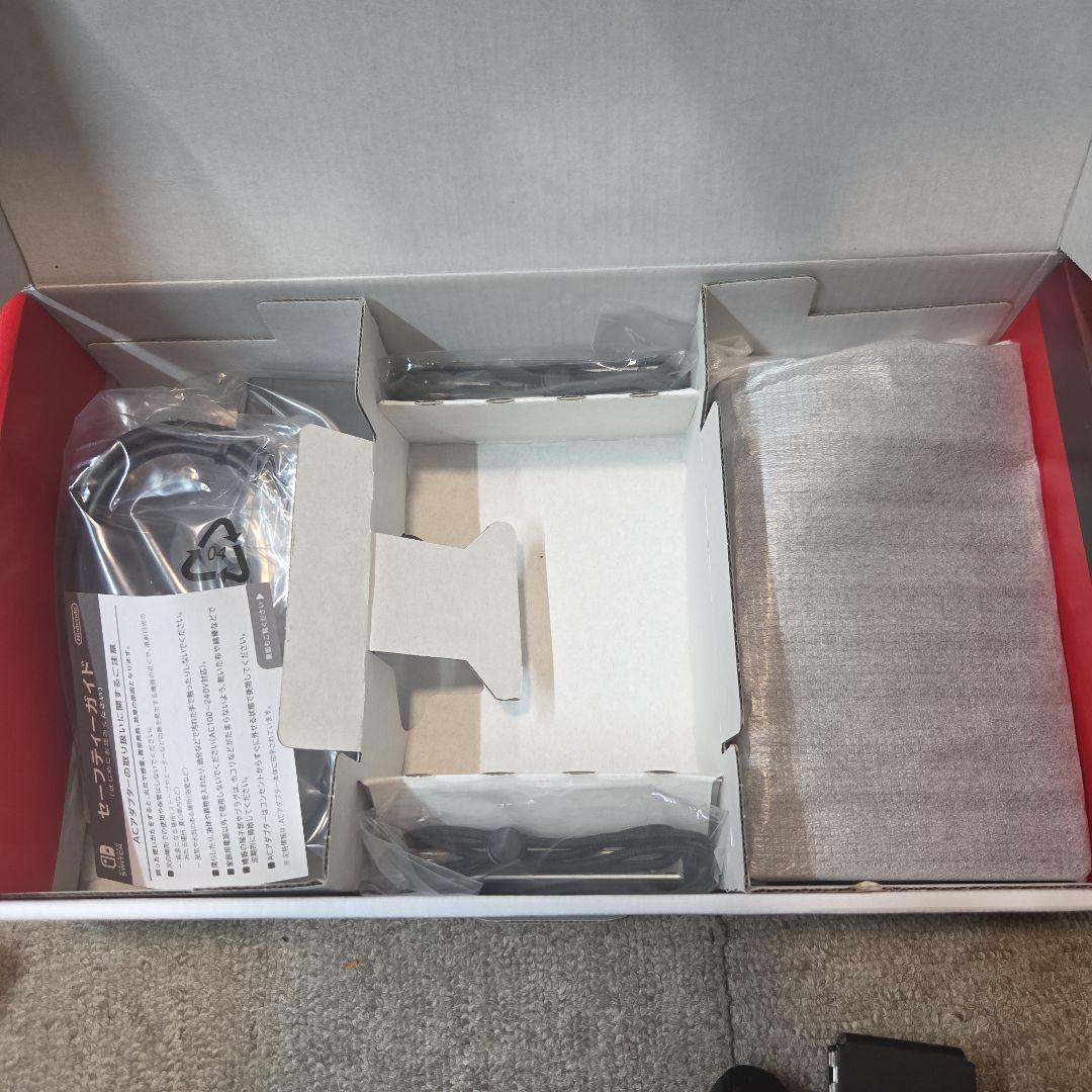 Nintendo Switch 赤/青 Joy-Con 本体 （中古美品）