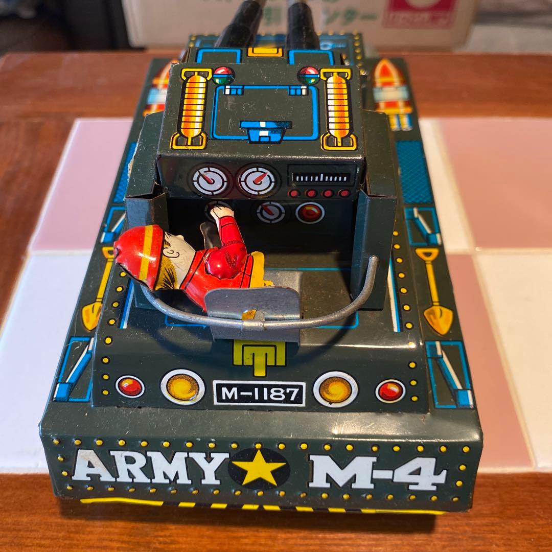 アーマードカー ゼンマイ式 おもちゃ