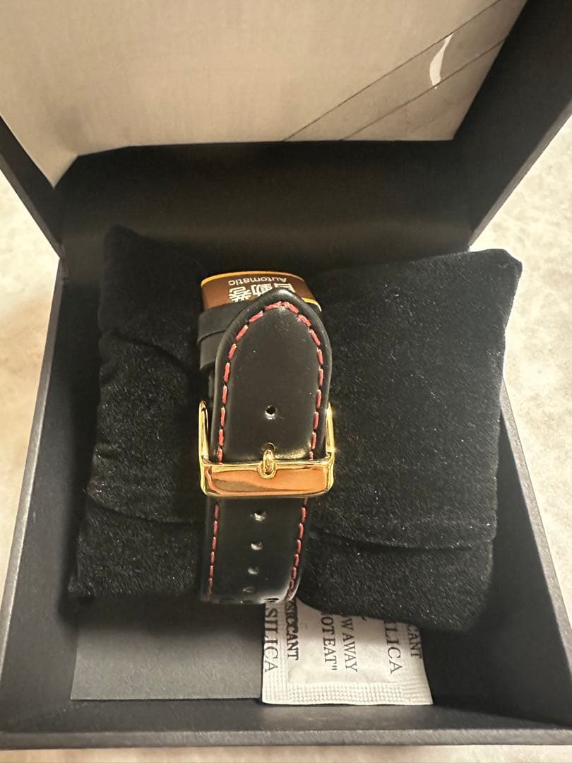 SuperGroupies ベヨネッタ モデル 腕時計 BAYONETTA