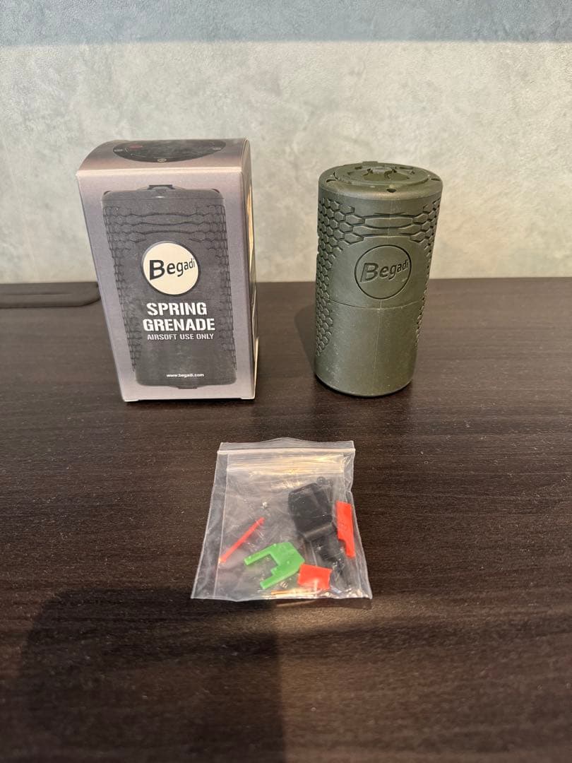 Begadi スプリンググレネード オリーブ