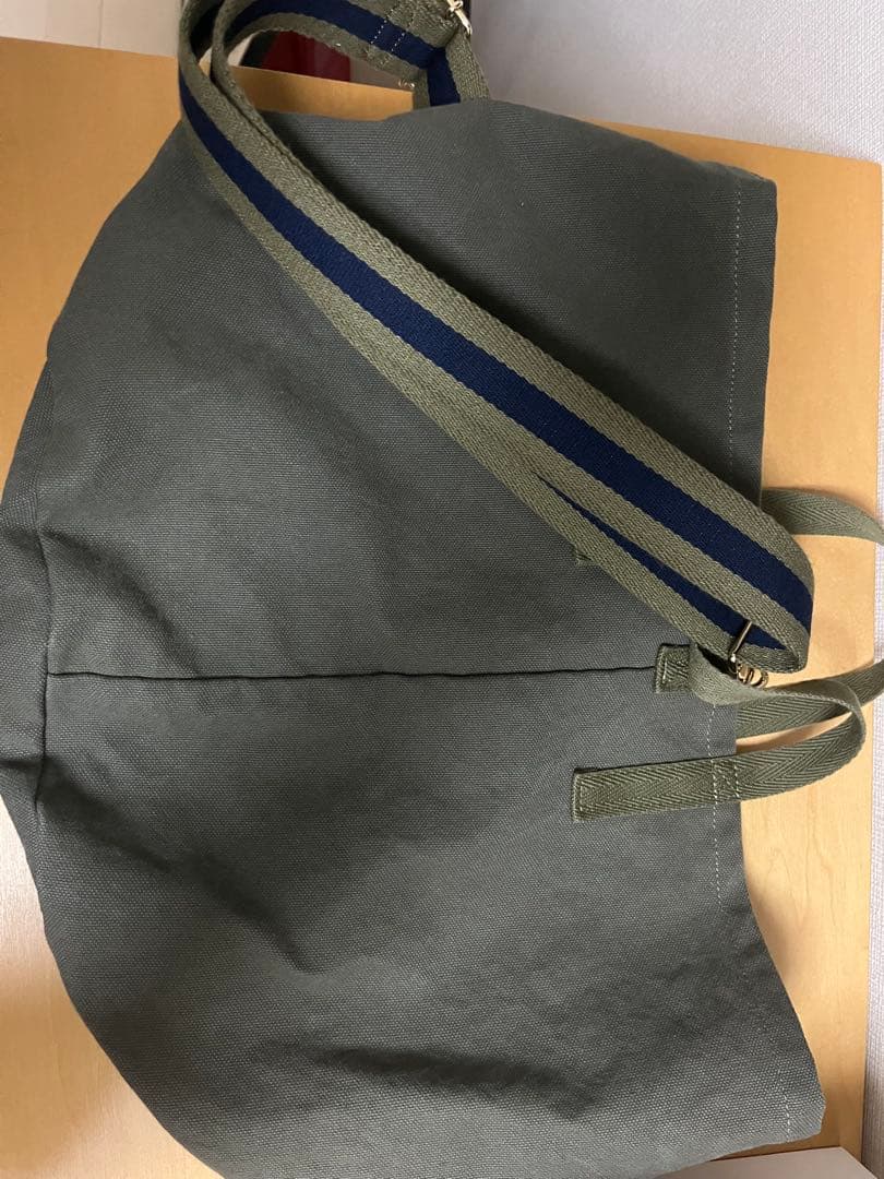 カレンソロジー　ニューヘルメットバッグ