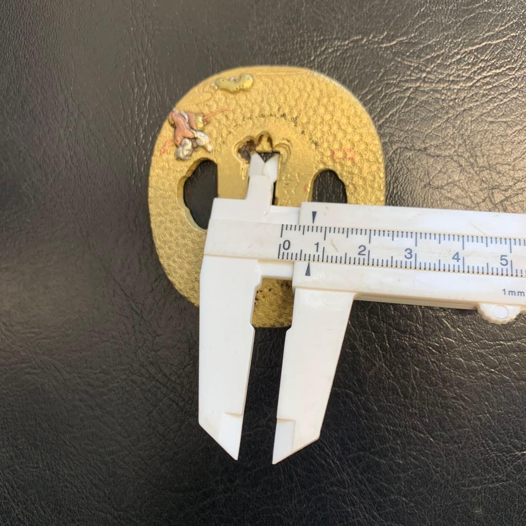 鍔　材質唐金　真鍮製　時代物　在銘　安信作