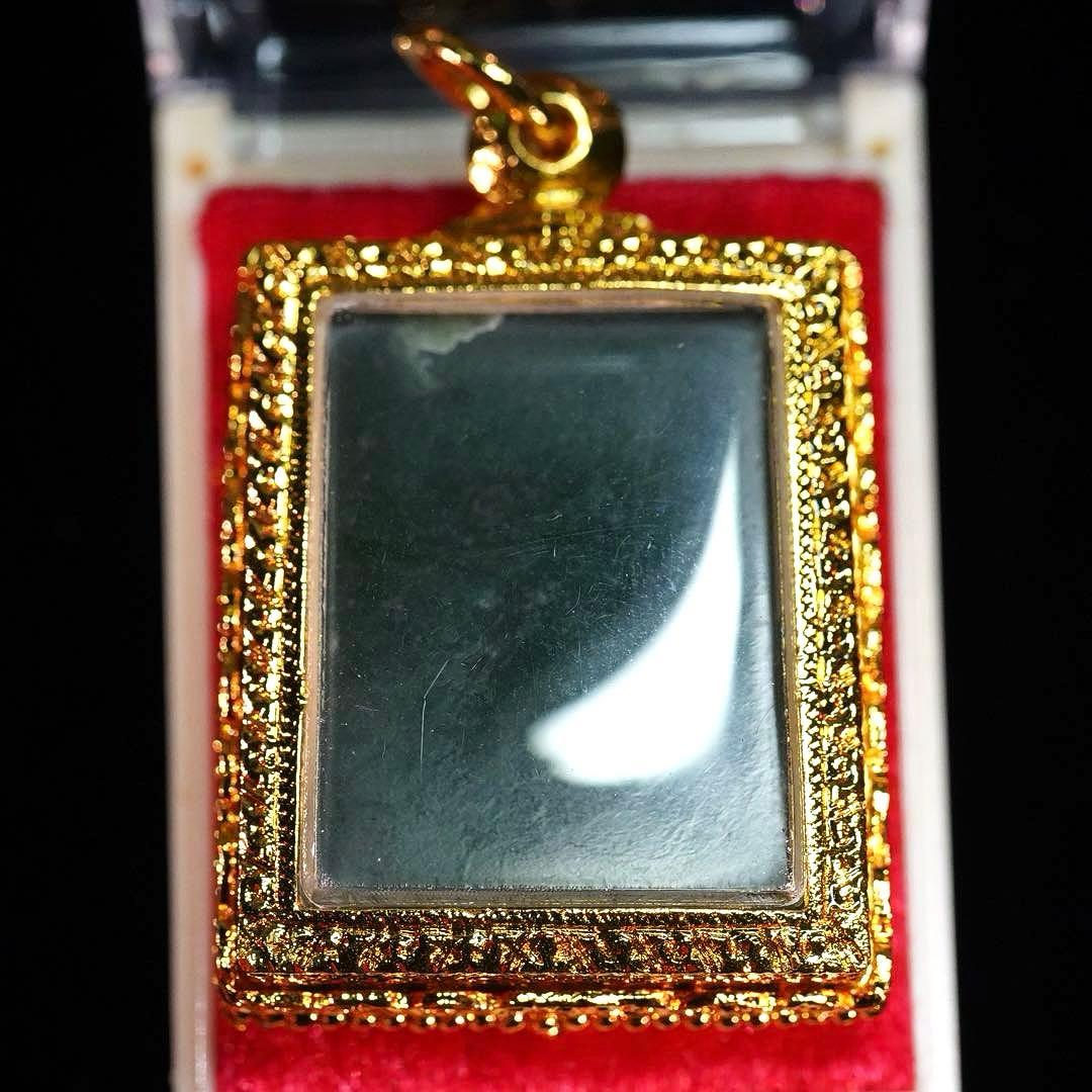 カナダ産翡翠ソムデット　翡翠の父『ルアンポーウィリアン師』　プラクルアン　自信