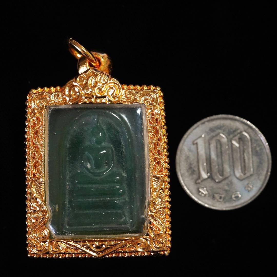 カナダ産翡翠ソムデット　翡翠の父『ルアンポーウィリアン師』　プラクルアン　自信