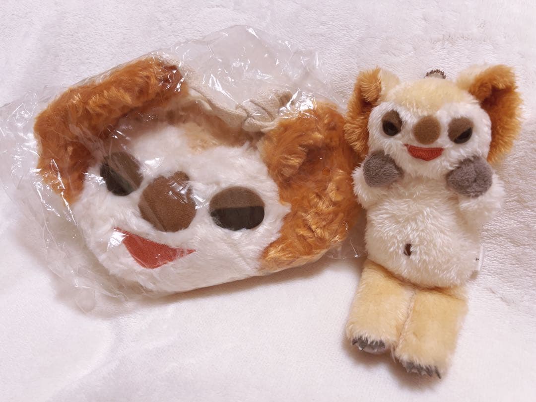 円谷　ウルトラマン　かいじゅうのすみか　ムクムク　ピグモンぬいぐるみマスコット