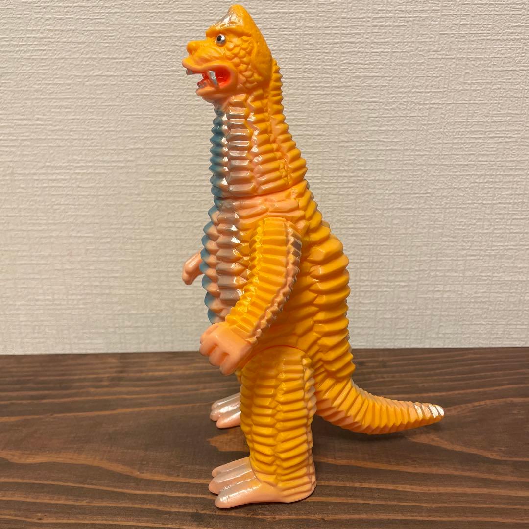 ブルマァク　レッドキング　レトロカラー　ソフビ