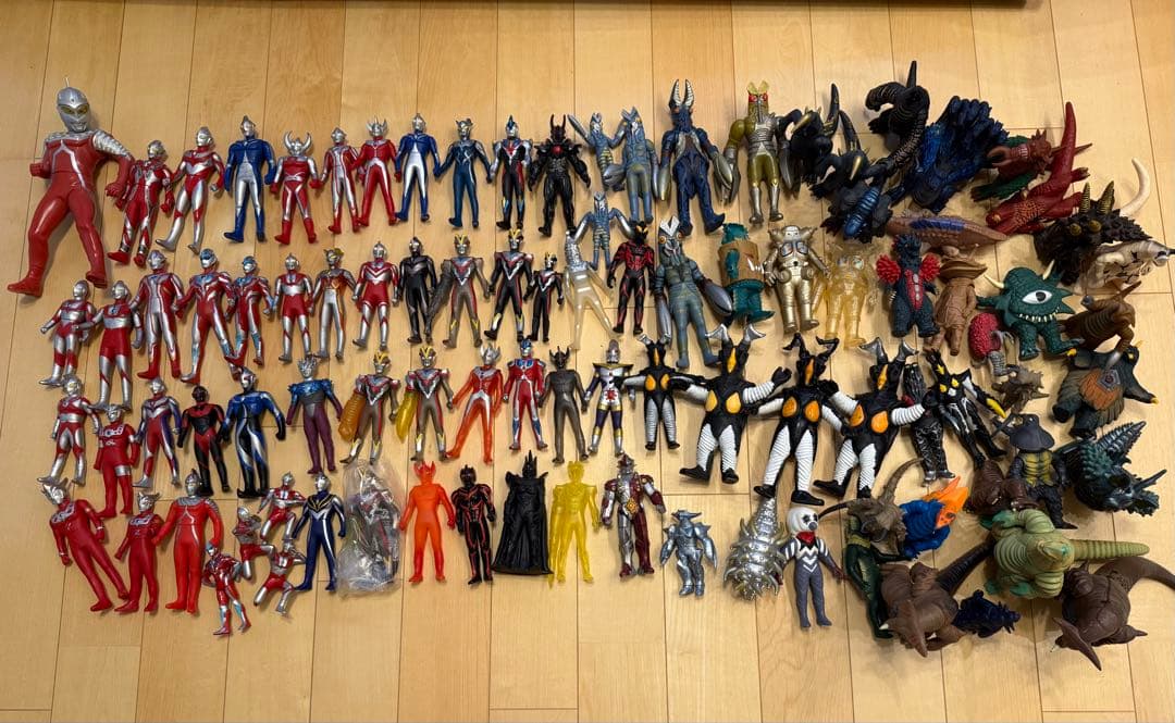 ウルトラマン・怪獣フィギュアセット 約90体