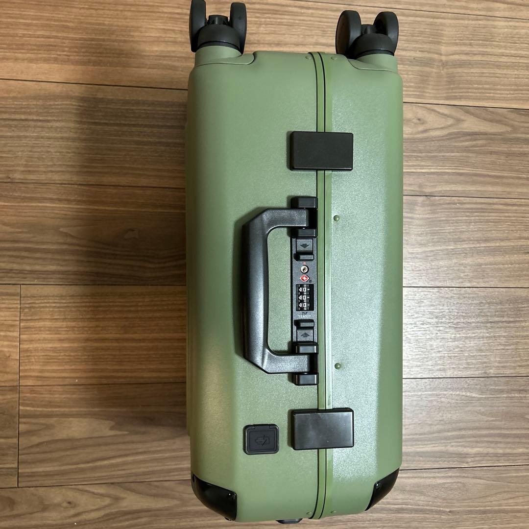 【新品】SOLGAARD 緑色(オリーブグリーン)のスーツケース