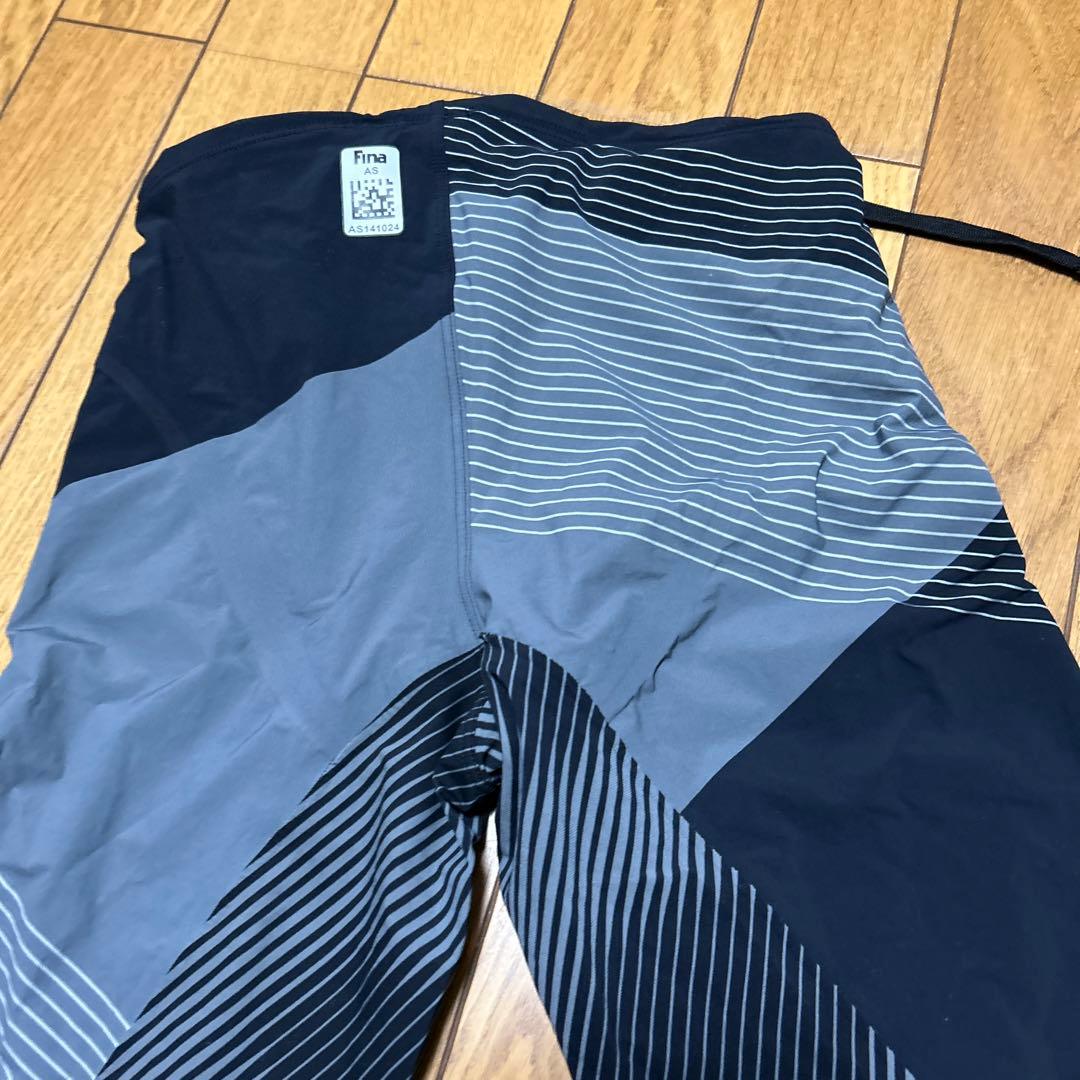 アシックス水着　L