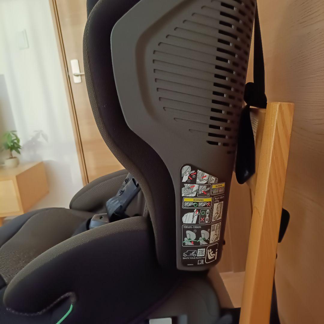 【特価】コンビ　ジョイトリップアドバンス ISOFIX エッグショック SA