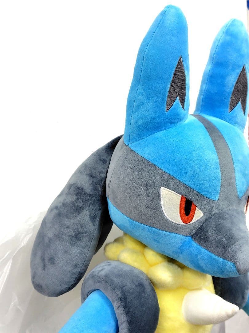 ポケモンセンター ルカリオ 等身大ぬいぐるみ