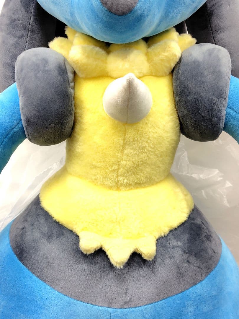 ポケモンセンター ルカリオ 等身大ぬいぐるみ