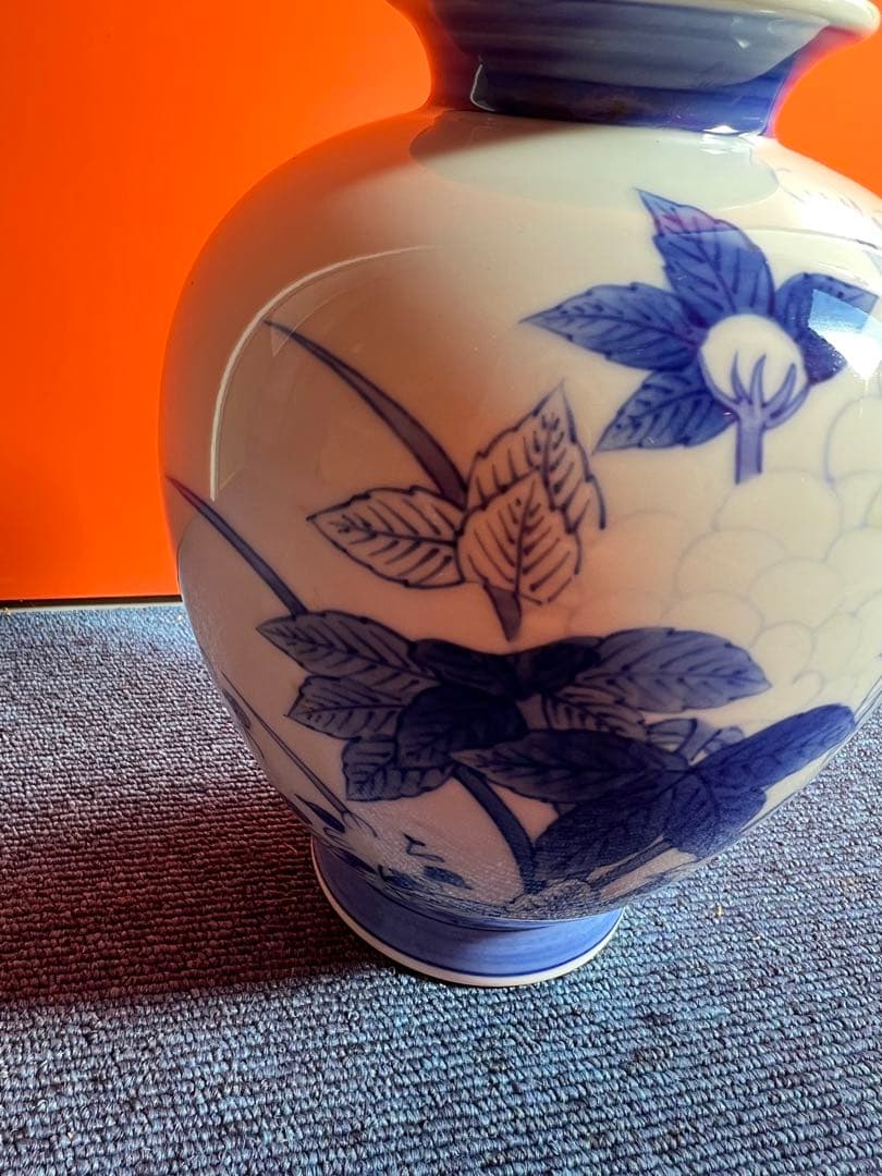 962 伊万里　花瓶