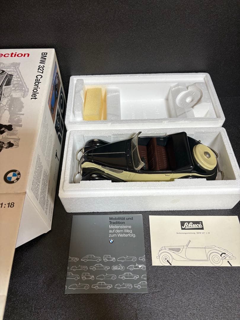 ミニカー Schuco 1/18 BMW 327 Cabriolet