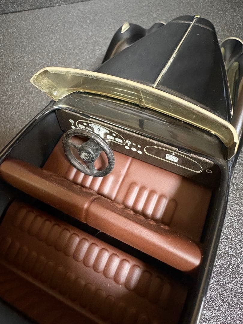 ミニカー Schuco 1/18 BMW 327 Cabriolet