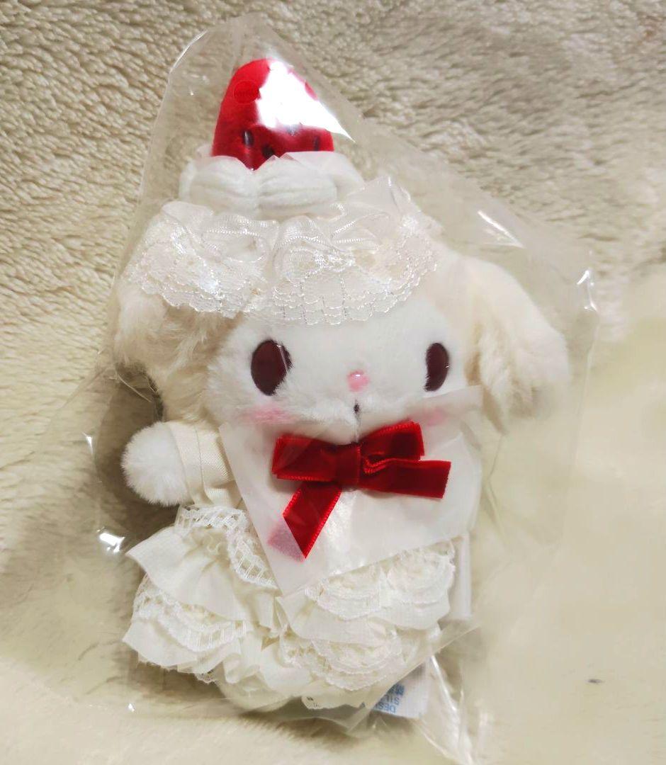 新品未開封　マイメロディ ショートケーキ マスコットホルダー ぬいぐるみチャーム