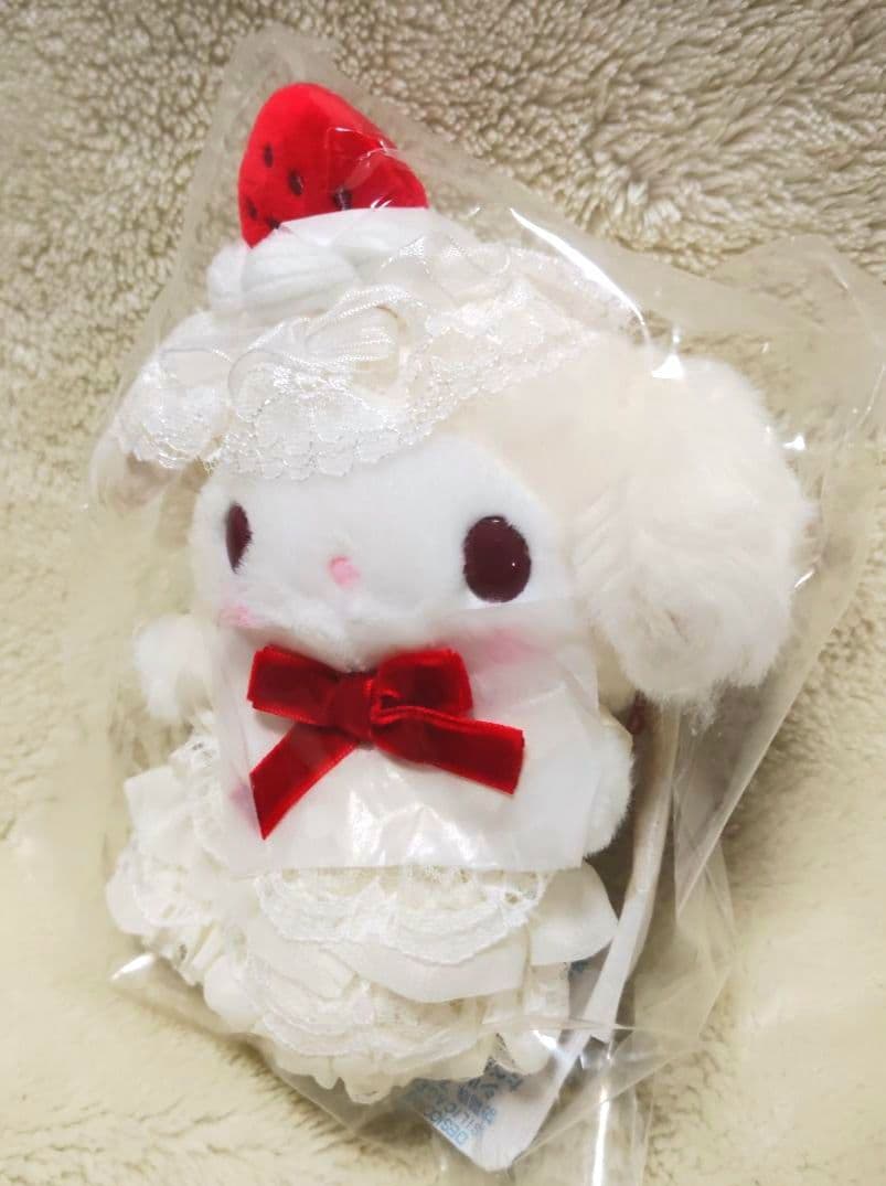 新品未開封　マイメロディ ショートケーキ マスコットホルダー ぬいぐるみチャーム
