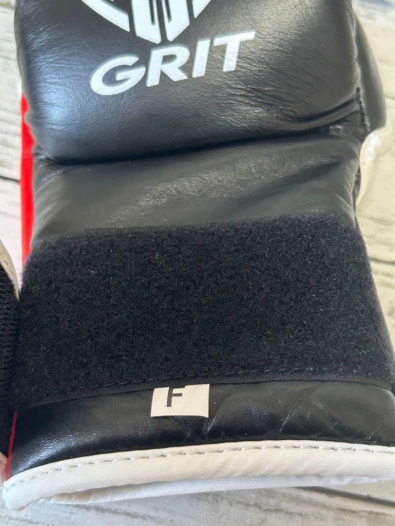 GRIT ボクシンググローブ フリーサイズ ブラック/レッド