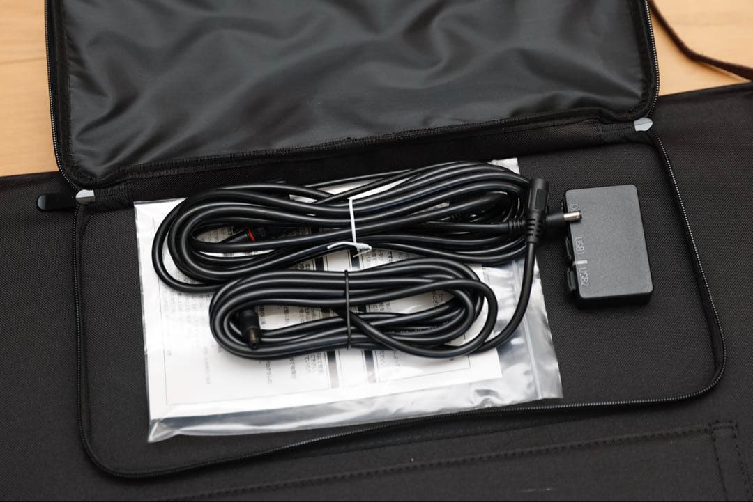 キャリライク ソーラーパネル 120W ソーラーチャージャー 折り畳み式 USB