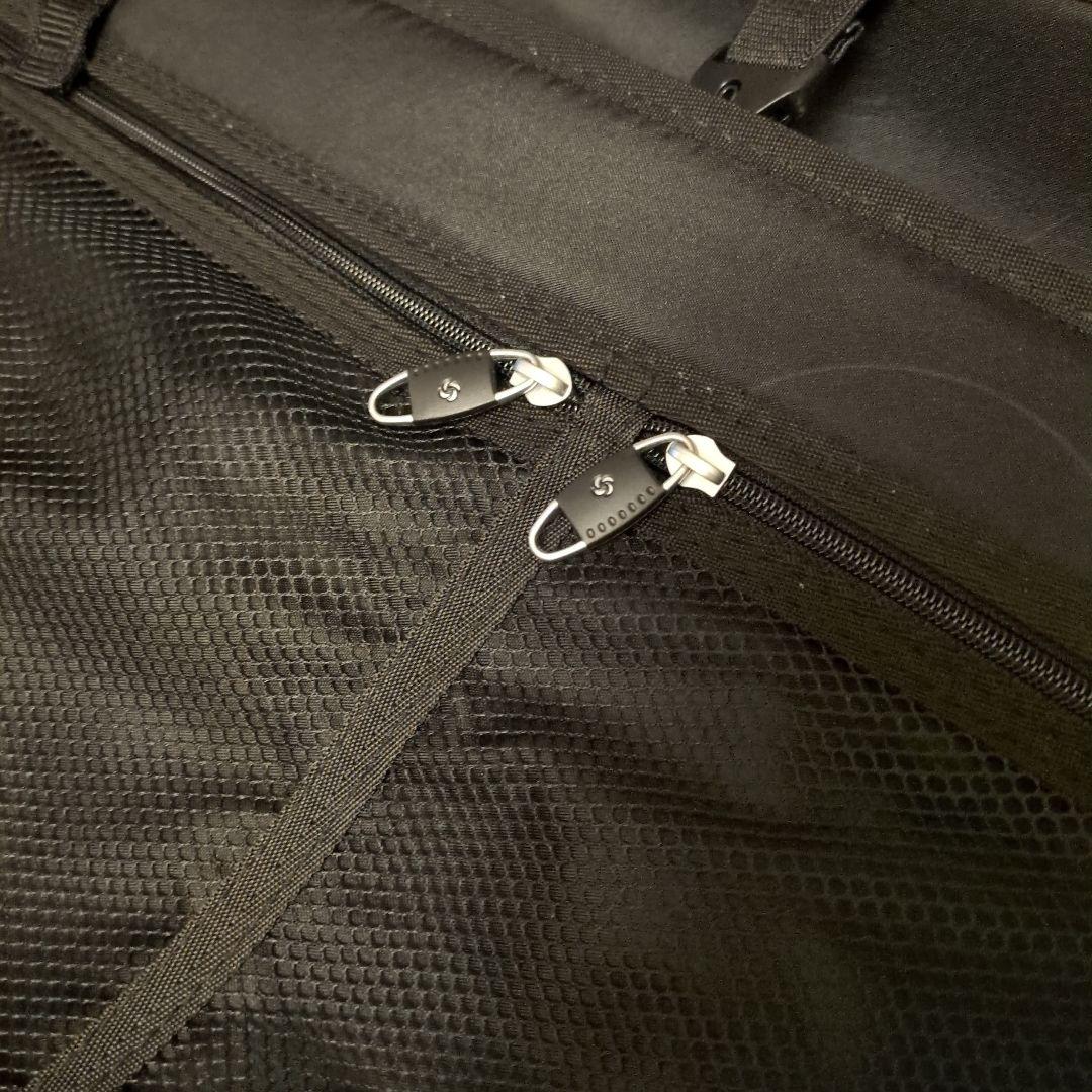 Samsonite シルバースーツケース72×50、厚み約28㌢