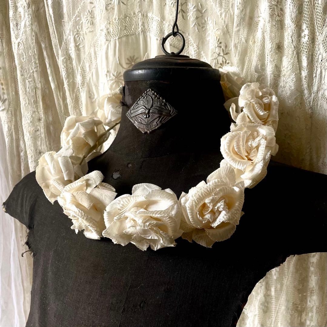 シルク布花ティアラ　布花冠　フランスアンティーク　グローブドマリエ　バラ