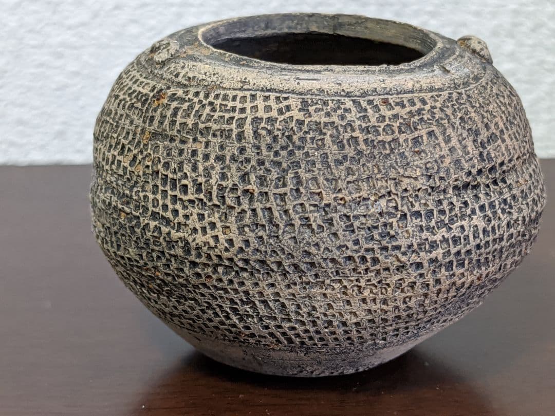 ♦朝鮮陶磁？李朝 高麗 新羅時代 印花文 小壺 コレクション 骨董品アンティーク