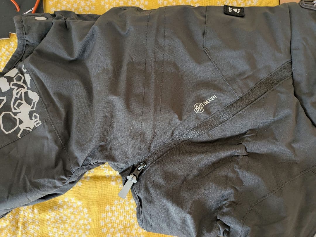 フルッタ　Hurtta エクストリームオーバーオール　35M 試着のみ