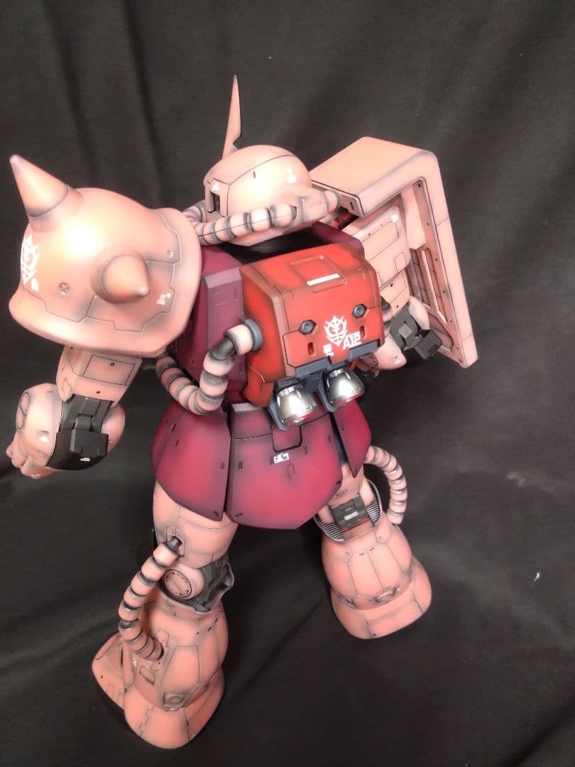 ガンプラ　メガサイズ シャアザク　MS-06S　シャア専用ザク　1/48 完成品