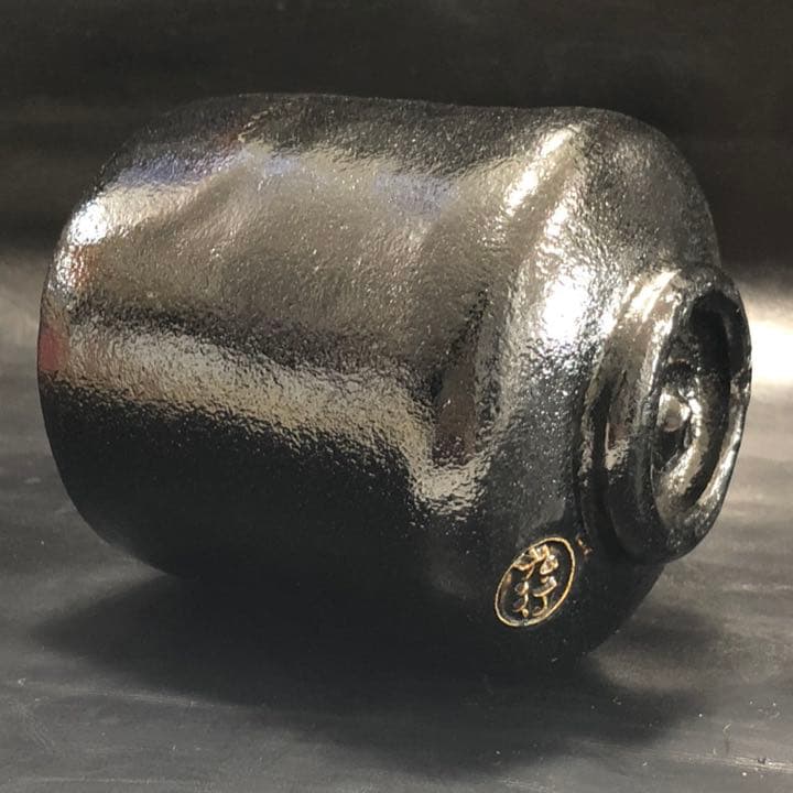美しい古美術の陶器◼️蔵から美しい黒ぐろした黒楽の筒茶碗が出て来ました、茶道具
