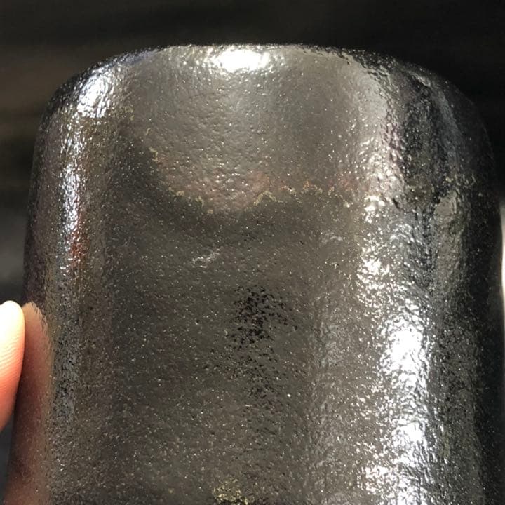 美しい古美術の陶器◼️蔵から美しい黒ぐろした黒楽の筒茶碗が出て来ました、茶道具